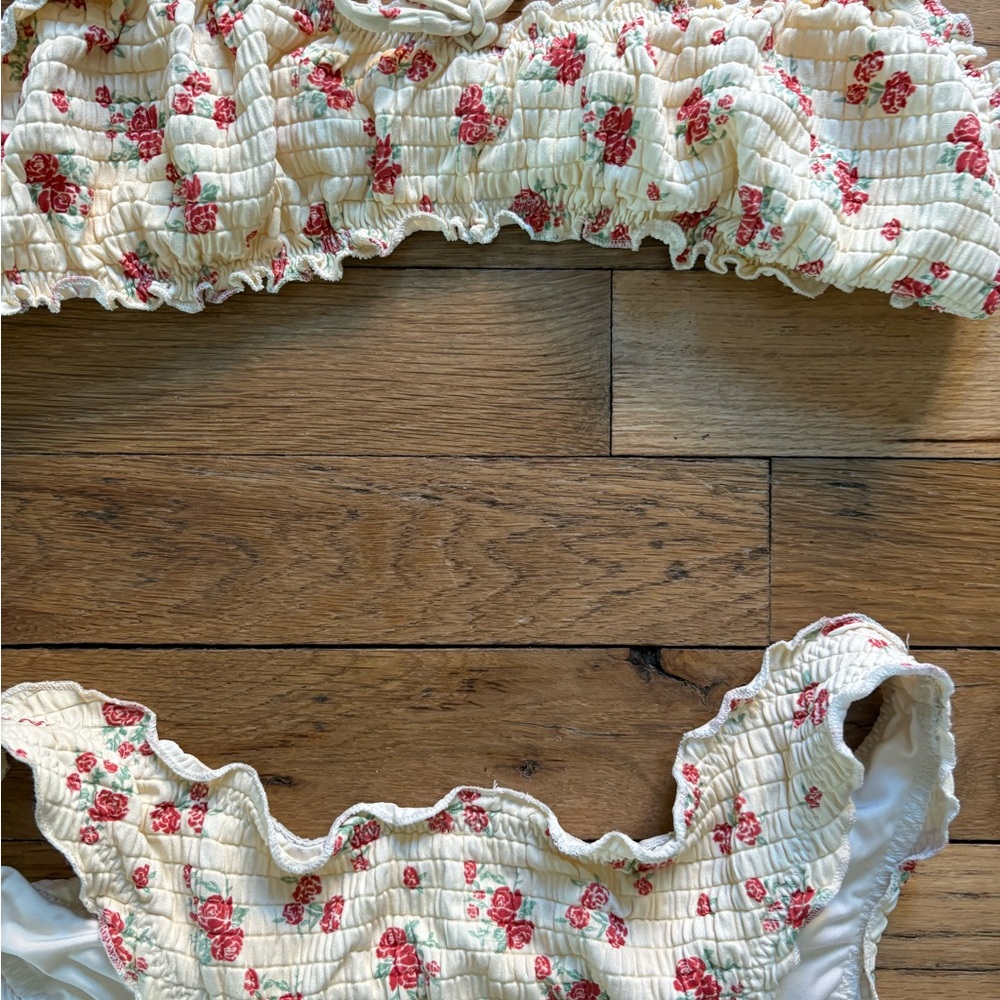 Dippin Daisy Bonita Ruffled Bikini SET - Picture 4 of 4